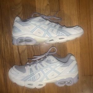 Asics Gel-Nimbus 9 // Women’s Size 8.5 // Oyster Grey/Birch Color